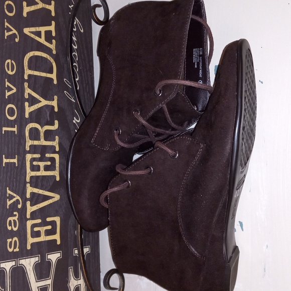BROWN AEROSOLES BOOTIES - Picture 7 of 13